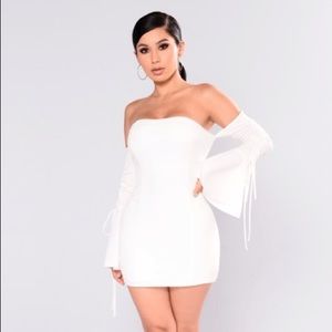 Strapless off the shoulder Mini Dress